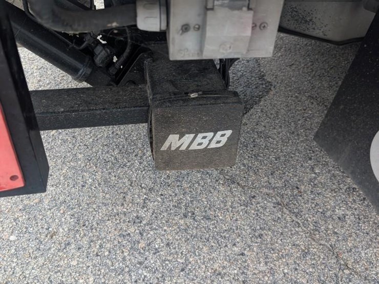 2013-ford-f550-image-17