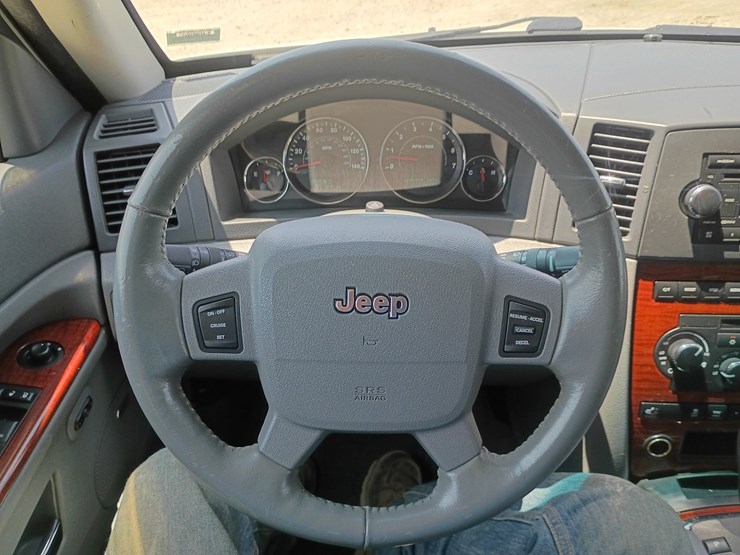 2007-jeep-grand-cherokee-image-48
