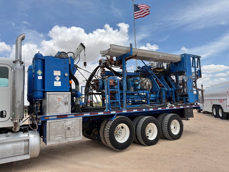2007-peterbilt-357-image-3