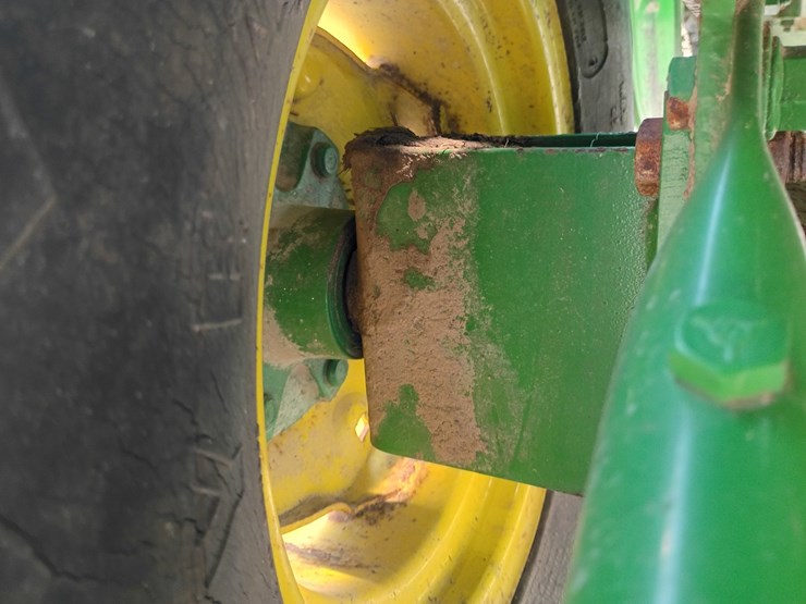 john-deere-348-image-38