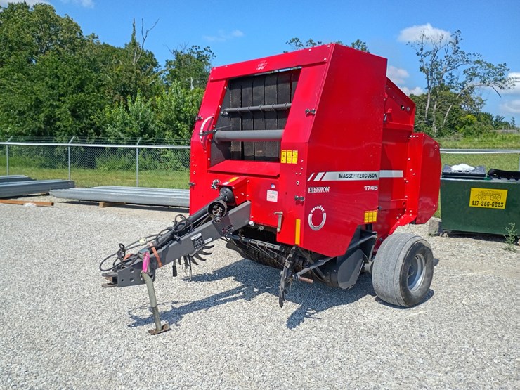 massey-ferguson-1745-image-1