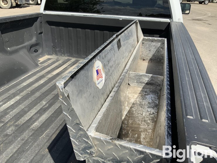 2014-ford-f150-xl-image-17