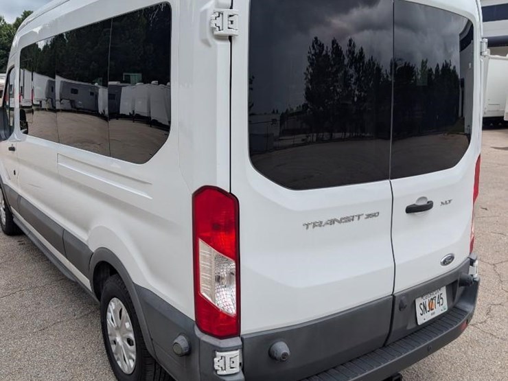 2016-ford-transit-image-27