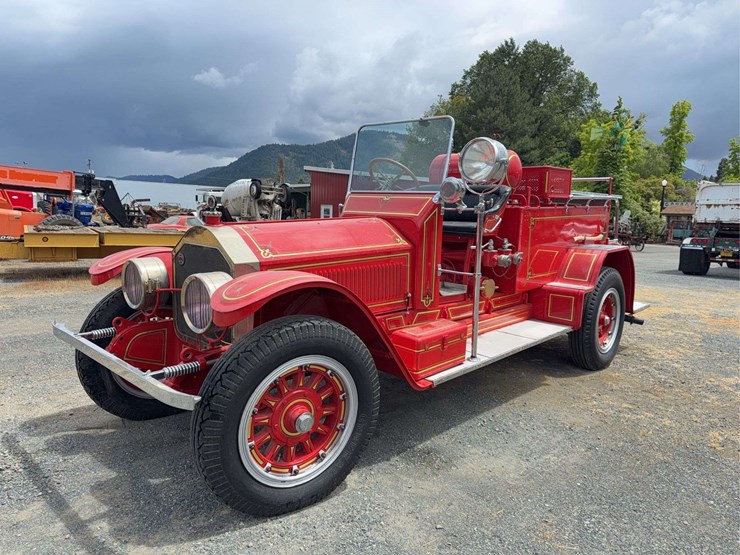 1926-american-lafrance-fire-truck-image-1