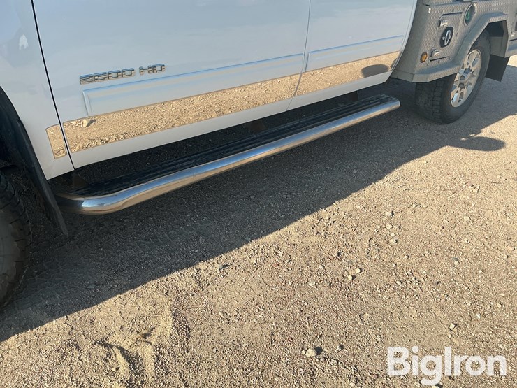 2012-gmc-sierra-2500-image-10