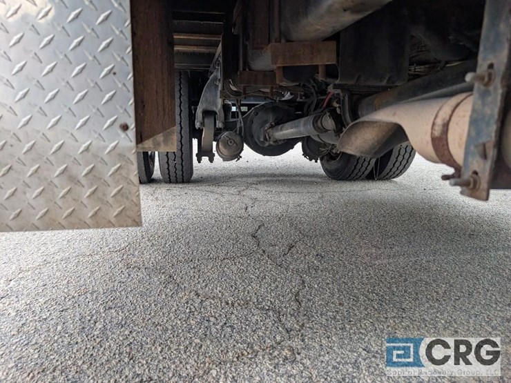 2012-freightliner-m2-stakebed-truck-image-9