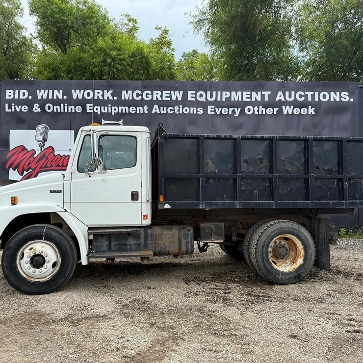 2000 FREIGHTLINER FL70