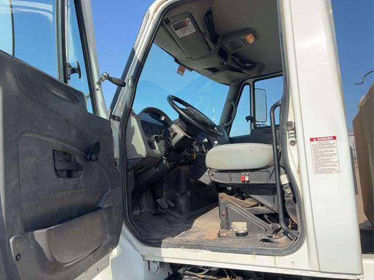 2009-international-workstar-7400-image-39