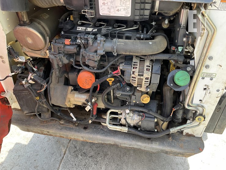 2021-bobcat-t595-image-18