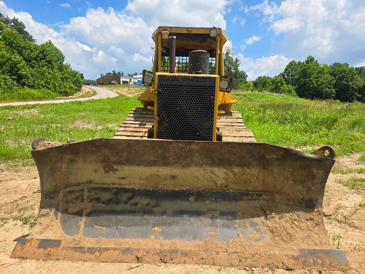 caterpillar-d6m-image-14