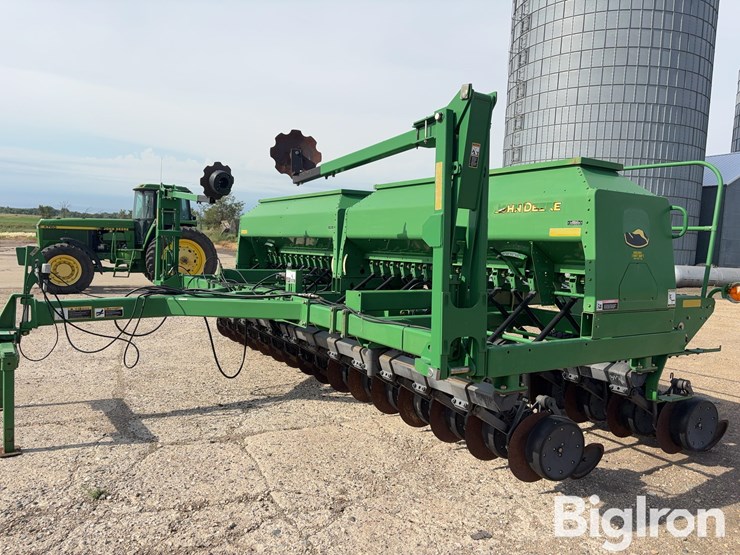 john-deere-1590-image-12