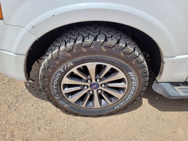 2015-ford-expedition-image-8