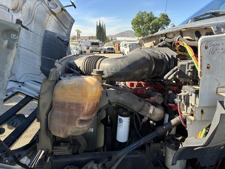 2011-ford-f650xl-image-12