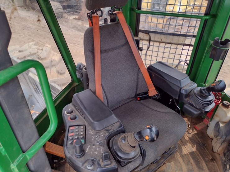 deere-648l-image-9
