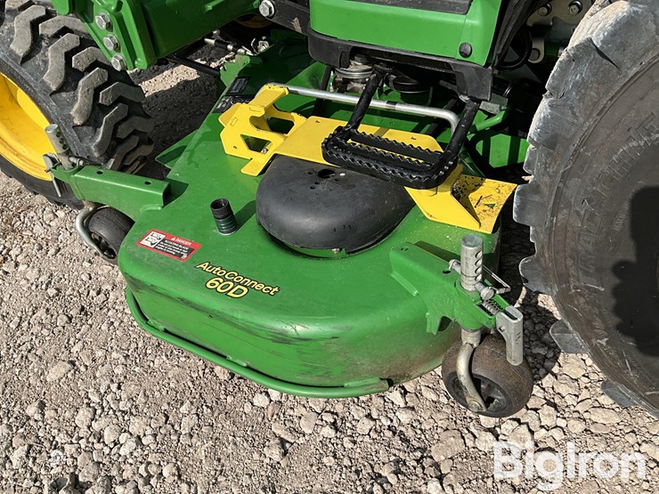 2023-john-deere-2025r-image-13