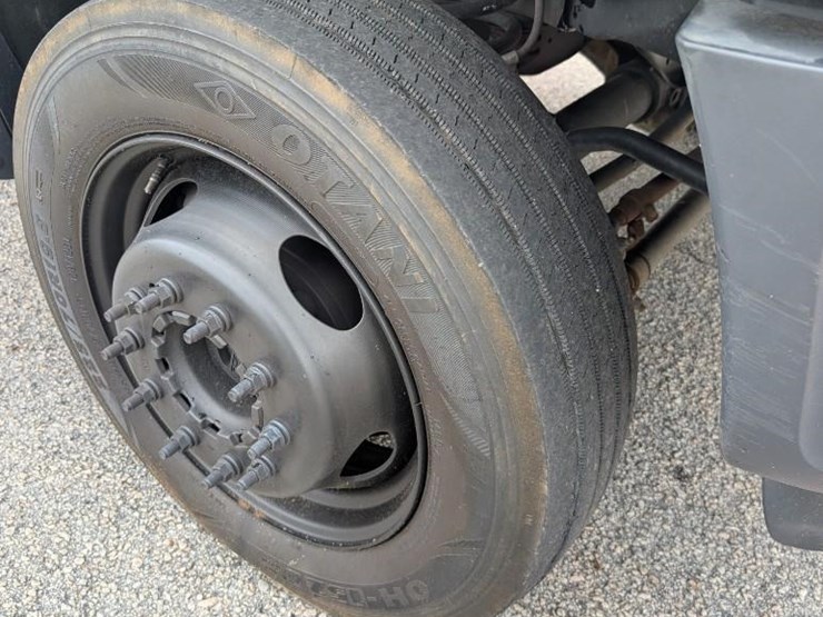 2016-ford-f550-image-19