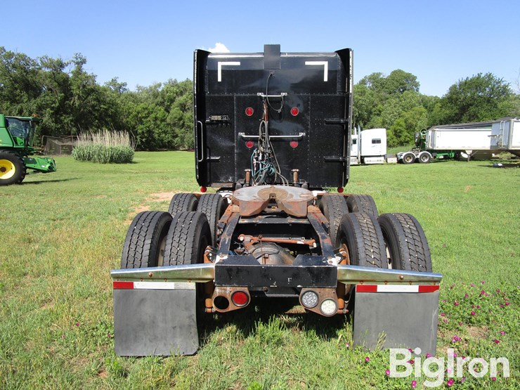 2004-peterbilt-379-image-6