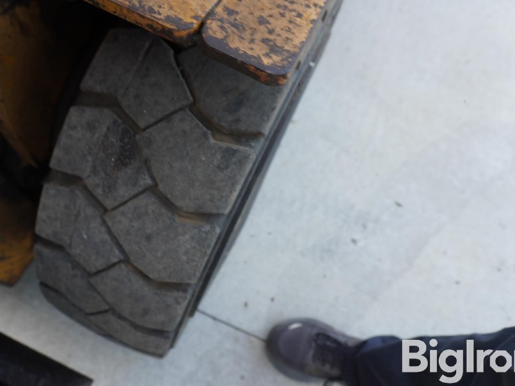 caterpillar-v50b-image-18