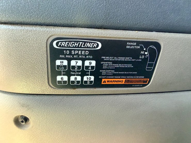 2016-freightliner-cascadia-125-image-120