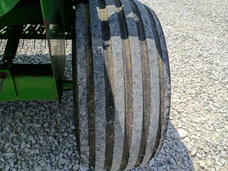 john-deere-348-image-33