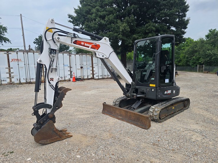 2022-bobcat-e35-image-3