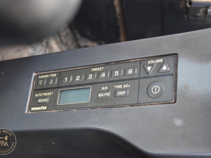 2014-komatsu-pc138us-lc-10-image-60
