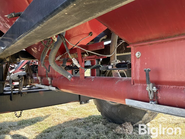 case-ih-2400-image-19