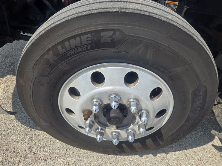 2018-kenworth-t680-image-97