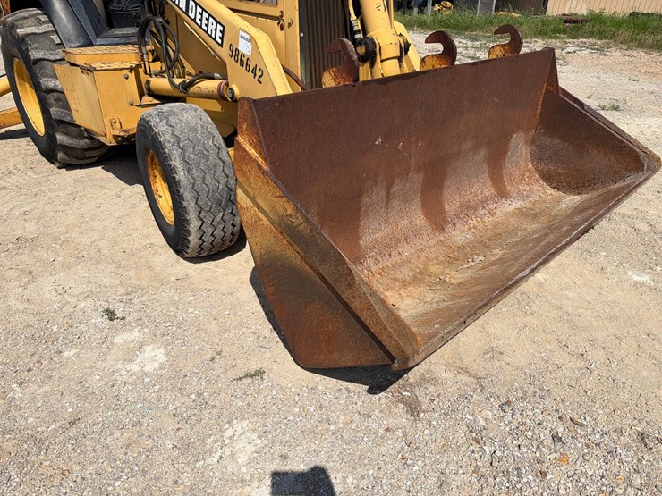 2000-deere-710d-image-150