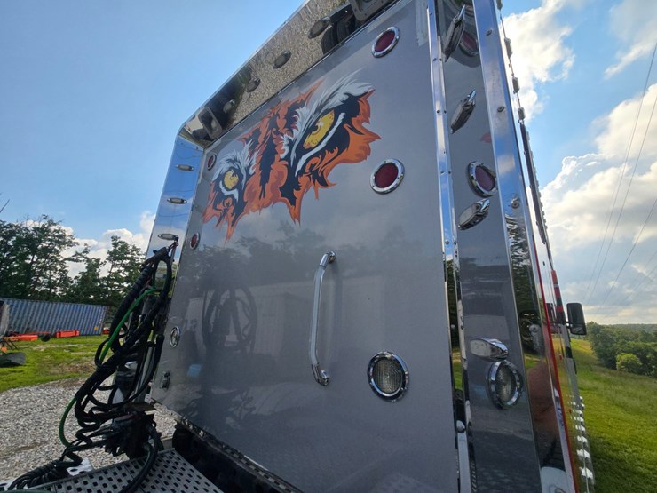 2019-kenworth-t880-image-102