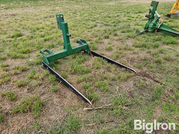3-pt-bale-carrier-image-3