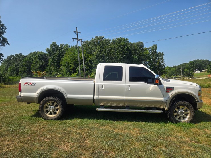 2010-ford-f350-image-4