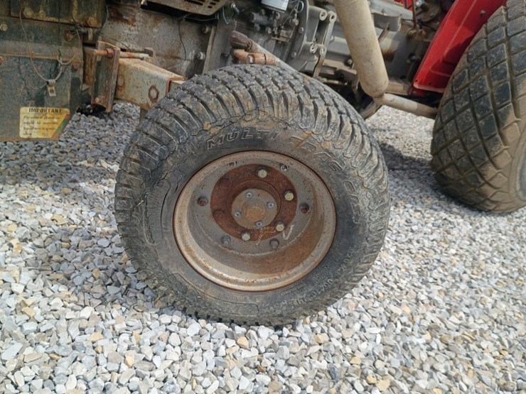1978-massey-ferguson-210-image-34