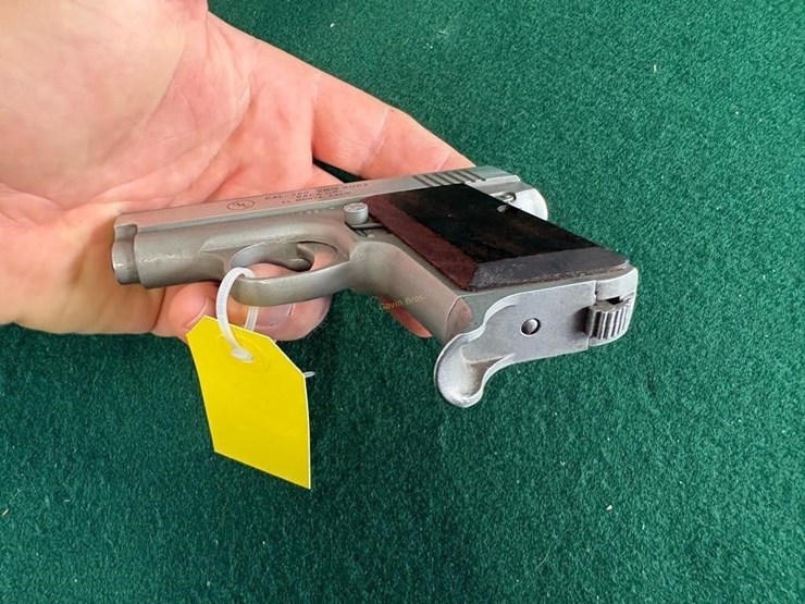 omc-cal.-380-9mm-kurz-pistol-image-8