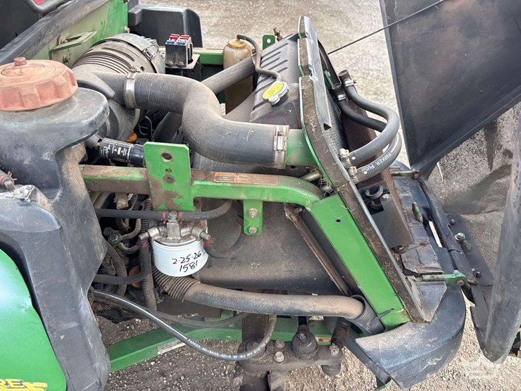 2004-john-deere-f1445-image-6
