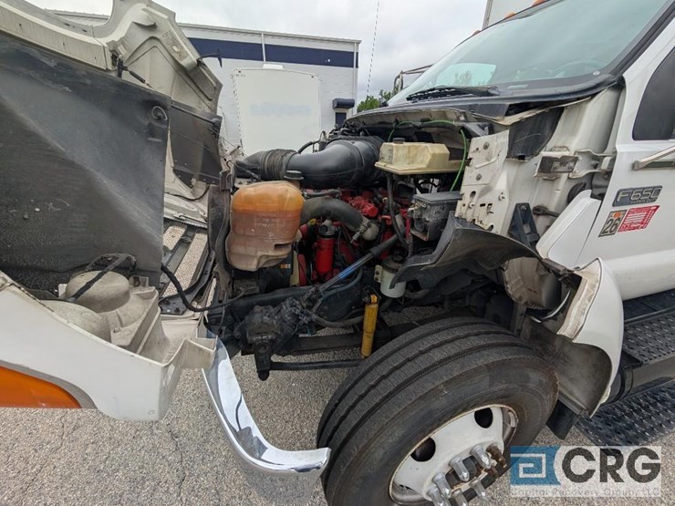 2010-ford-f650-image-32