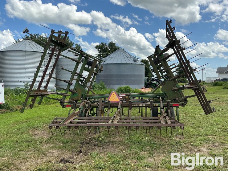john-deere-field-cultivator-image-6