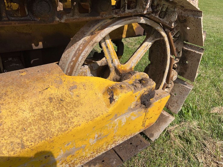 caterpillar-r4-image-28