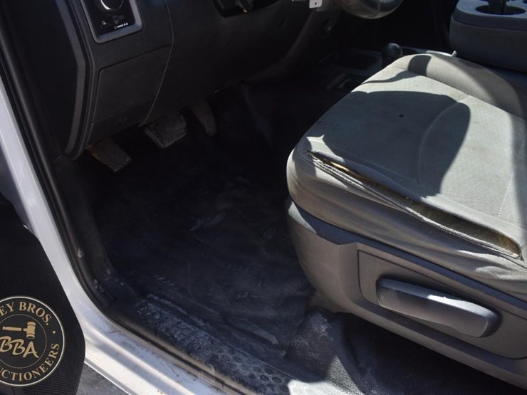 2018-ram-2500-hd-image-18