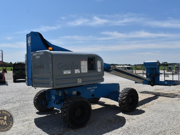2007-genie-s40-image-11