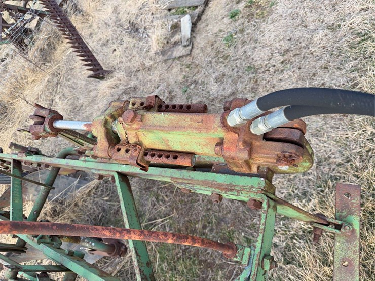 john-deere-no.-55-a-b-h-pull-type-three-bottom-plow-image-11