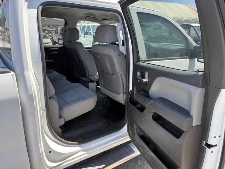 2015-gmc-2500hd-image-14