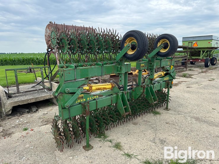 john-deere-20-image-3