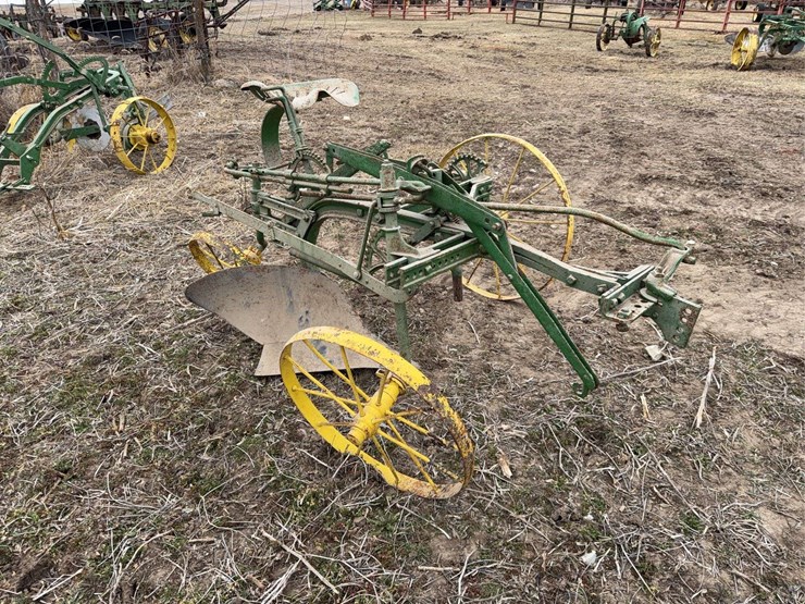 john-deere-one-bottom-plow-image-7