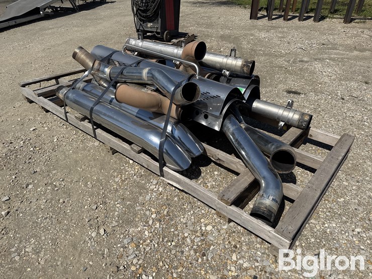 peterbilt-589-image-5