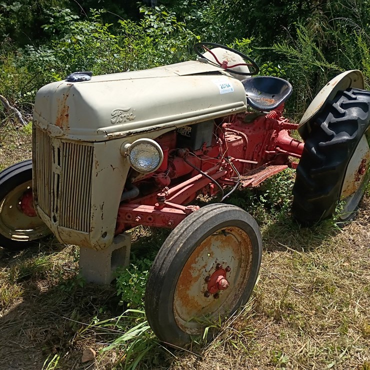 1951 FORD 8N
