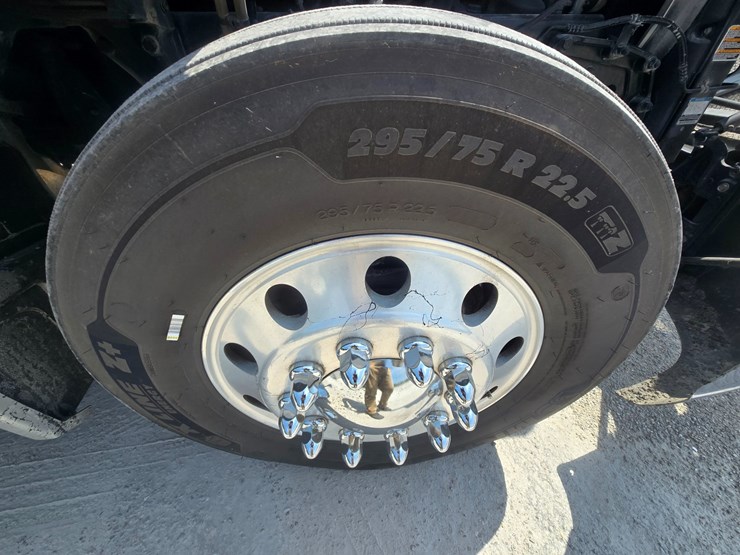 2019-kenworth-t680-image-92