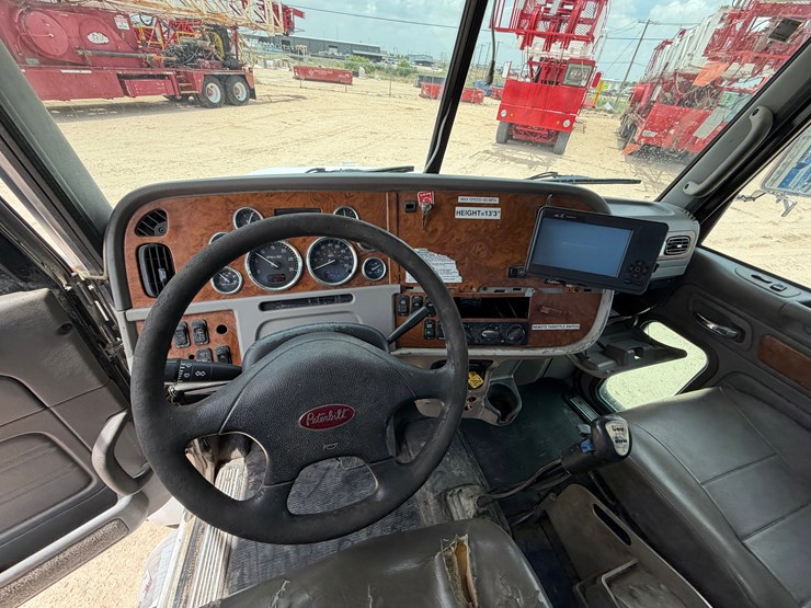 2007-peterbilt-357-image-19