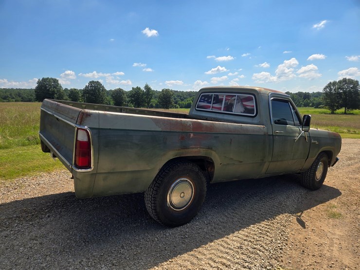 1977-dodge-150-image-11