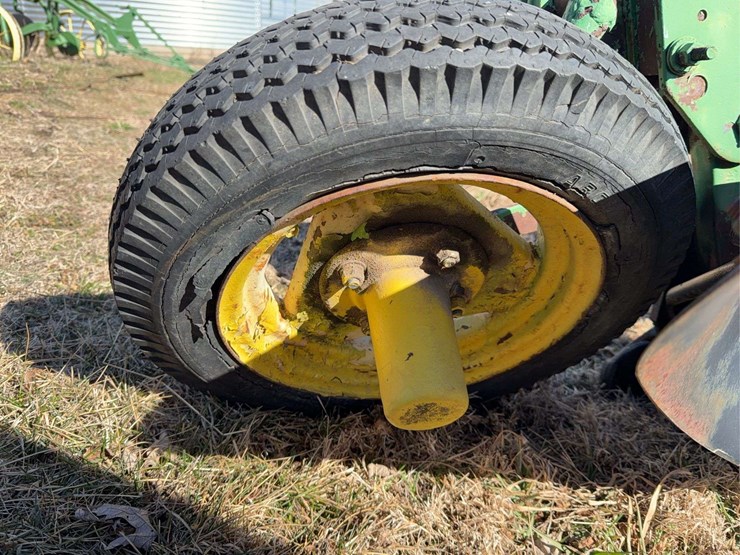 john-deere-three-point-three-bottom-plow-image-15